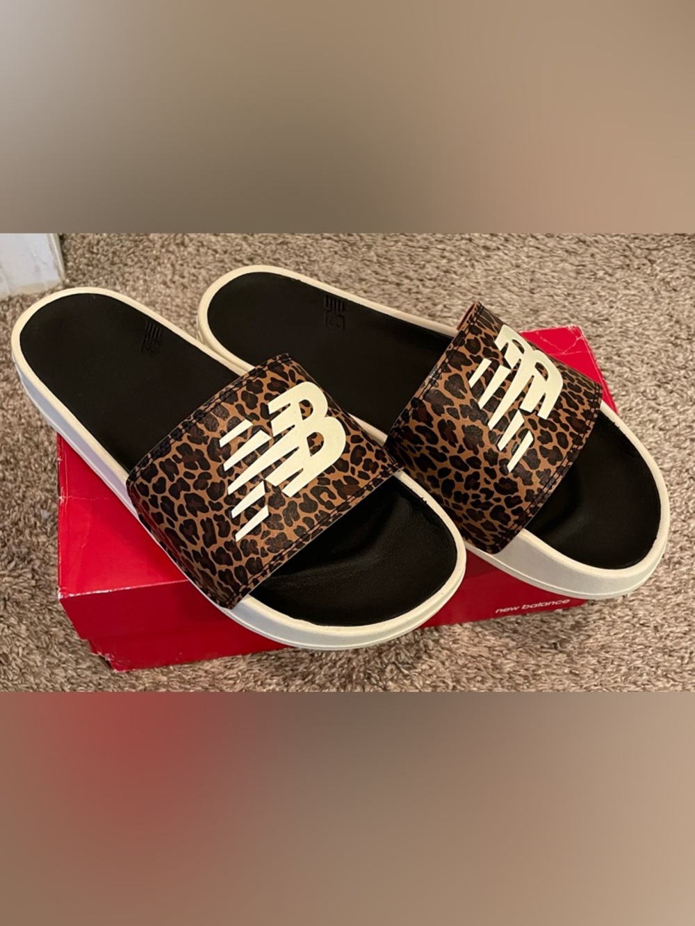 New Balance 200 V1 slide Leopard Print Size 11